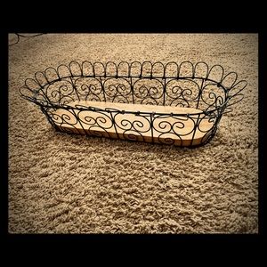 Sitting or Hanging Wooden Base Metal Basket